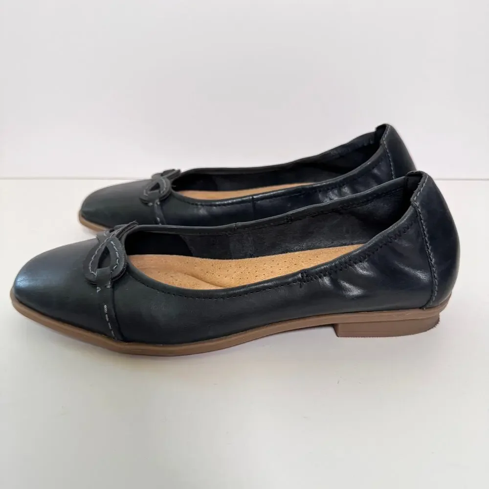 Clarks Womens Lyrical Rhyme Flat Shoes Size 8 Leather Comfort Cushioned Black